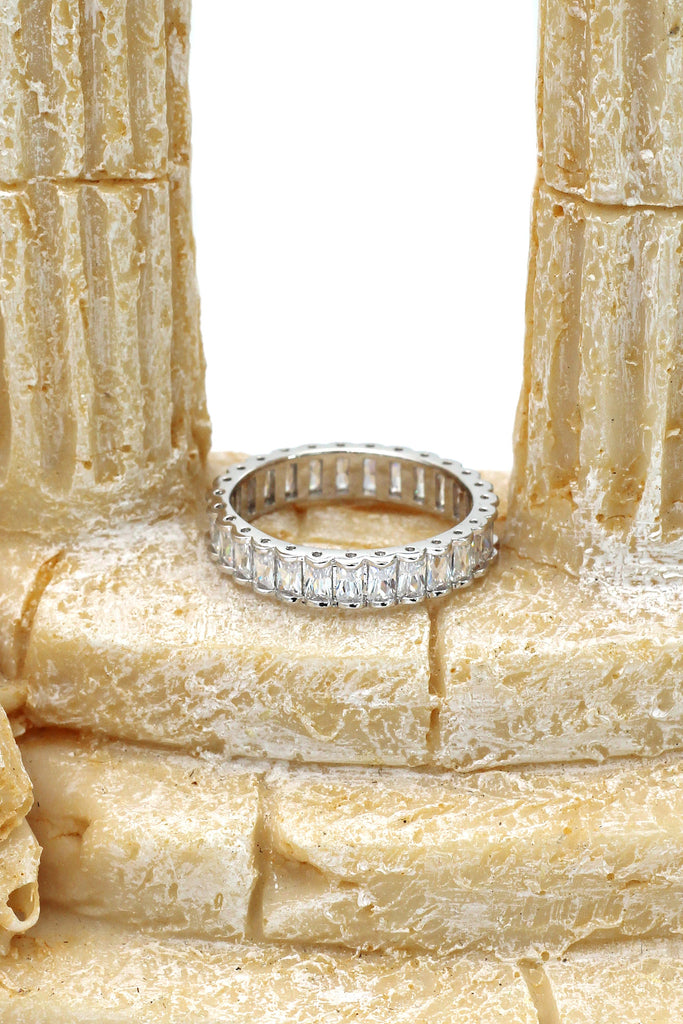 fashion crystal row ring