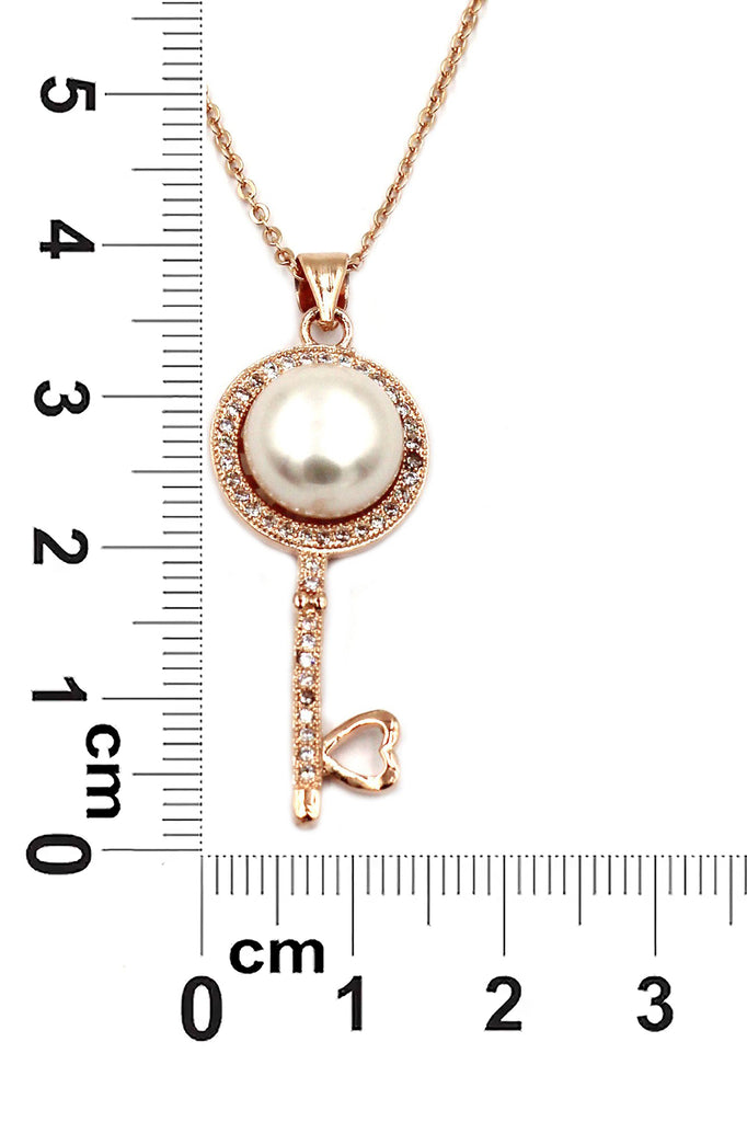 fashion pearl and crystal key necklace