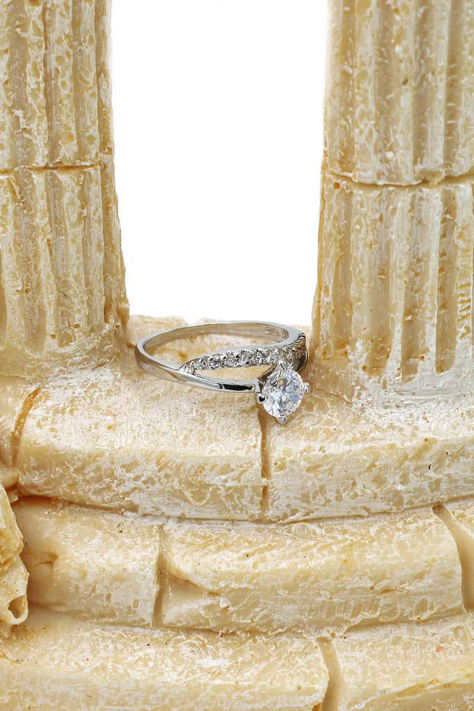shiny four prong crystal ring necklace set