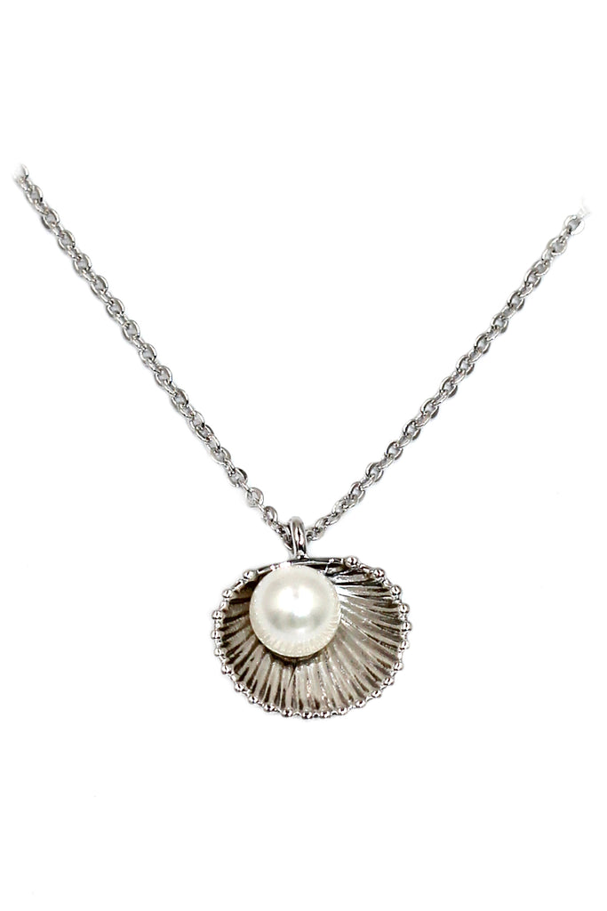 shell pearl pendant necklace