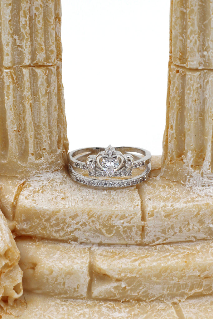 lovely heart crystal silver ring