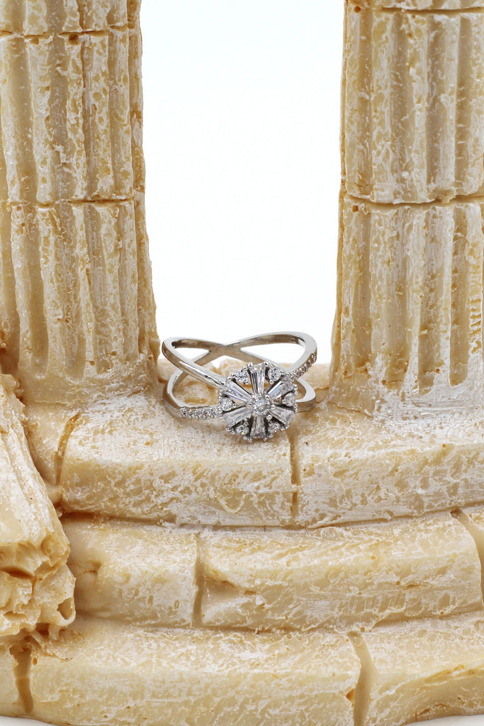 fashion global crystal silver ring