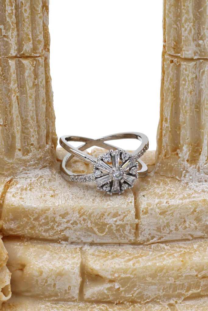 fashion global crystal silver ring