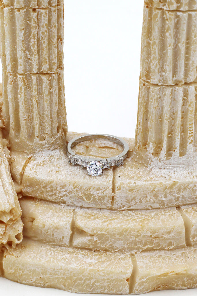 mini marry crystal ring