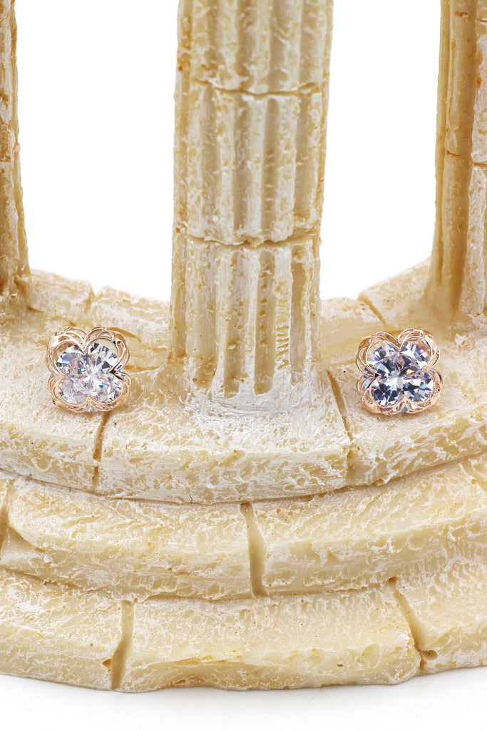 sweet flower side crystal earrings