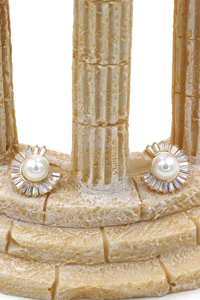 noble circle crystal pearl earrings