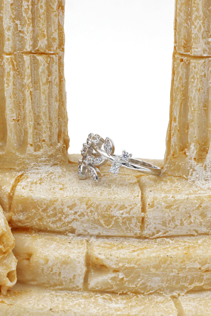 delicate flower crystal ring