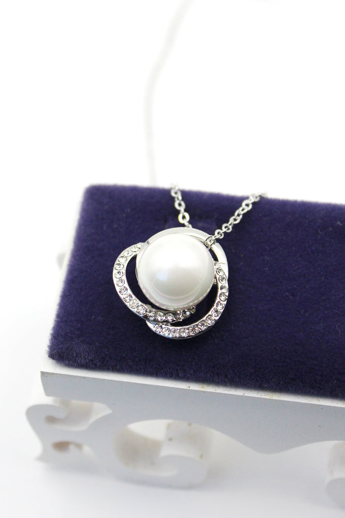 Noble Round pearl Earrings necklace set