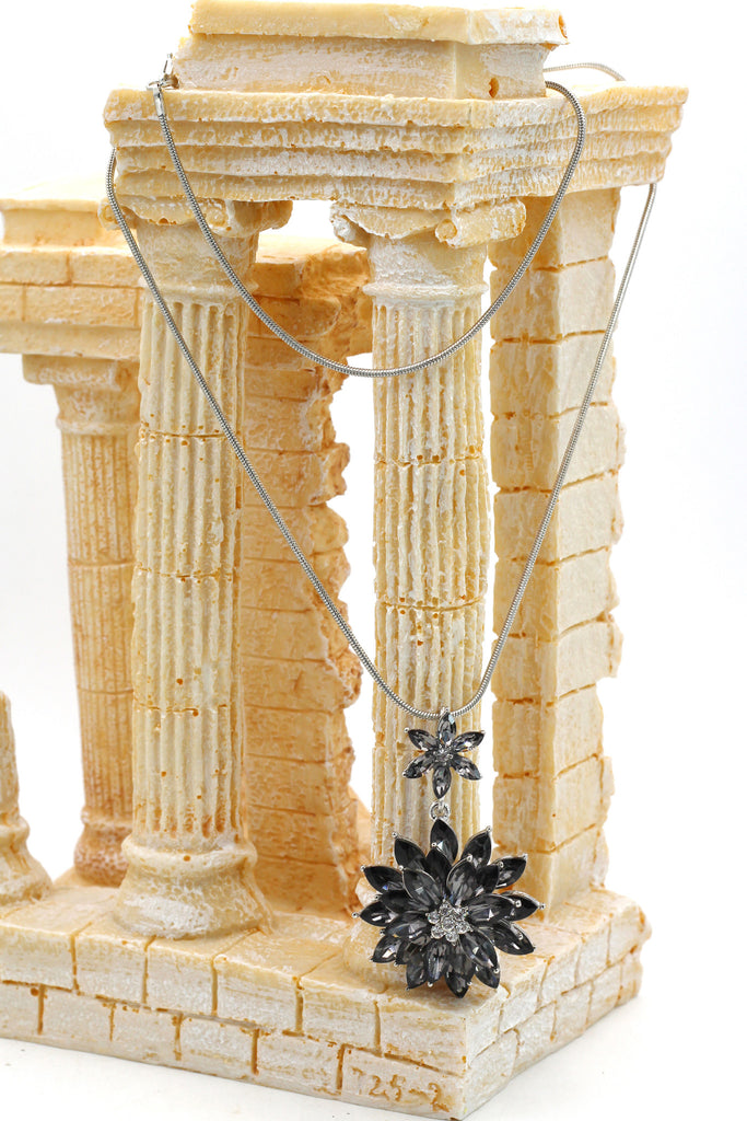 fashion pendant black crystal flowers silver necklace