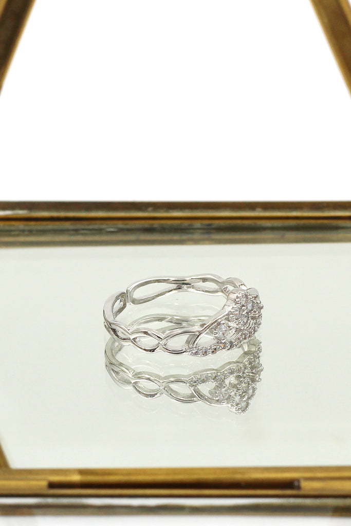 fashion sparkling crystal rings