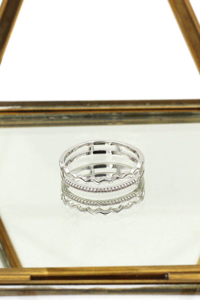 fashion group inlaid crystal ring