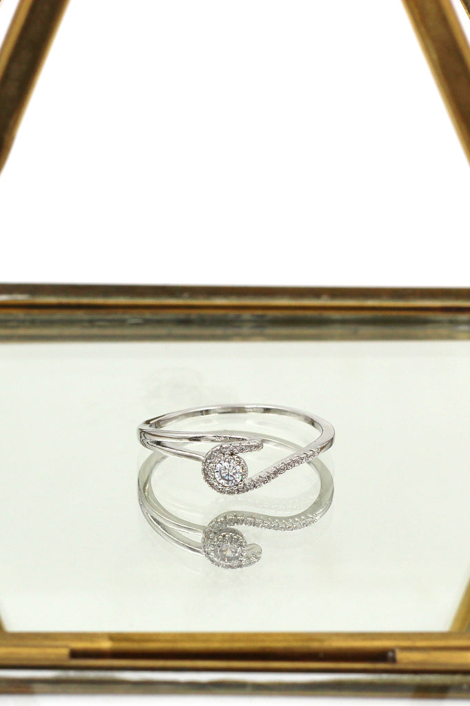 fashion crystal group inlaid ring