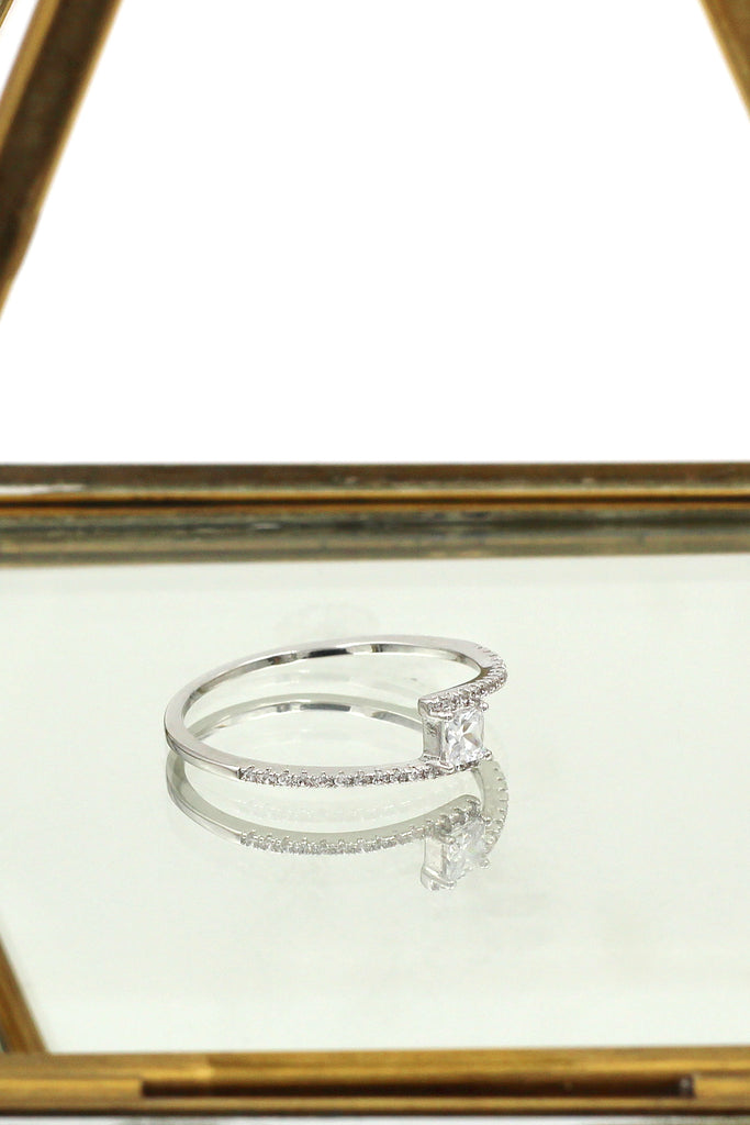 fashion bright crystal ring