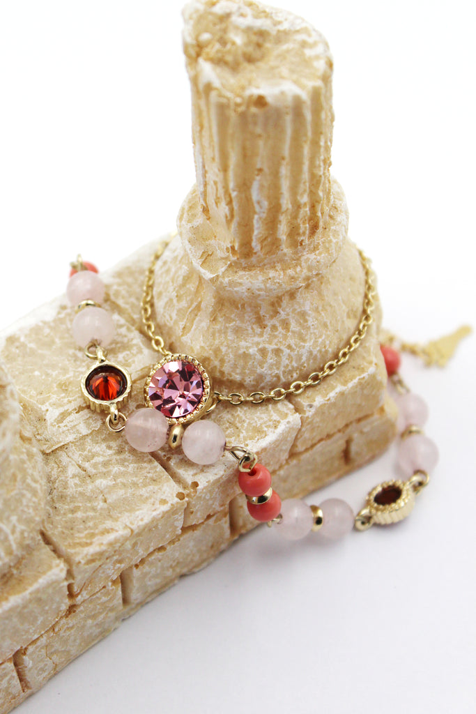 elegant temperament crystal niche bracelet