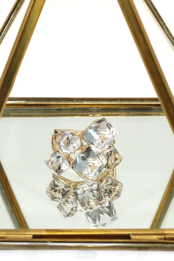 noble color square crystal golden ring