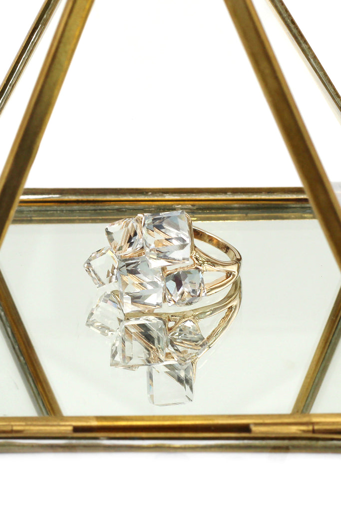 noble color square crystal golden ring