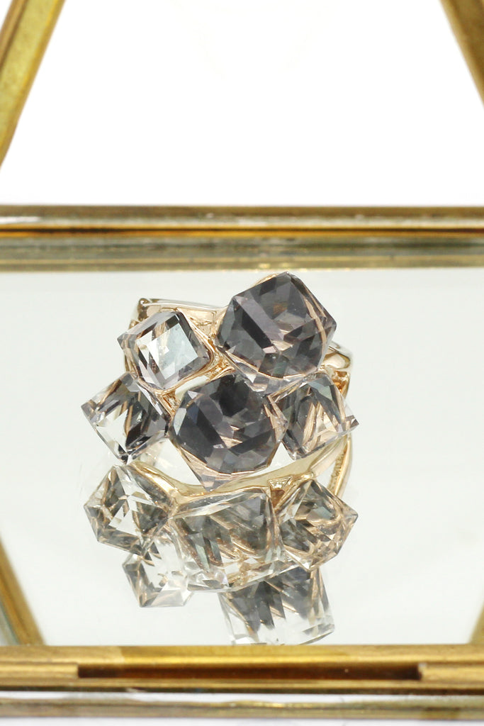 noble color square crystal golden ring