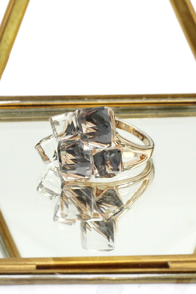 noble color square crystal golden ring