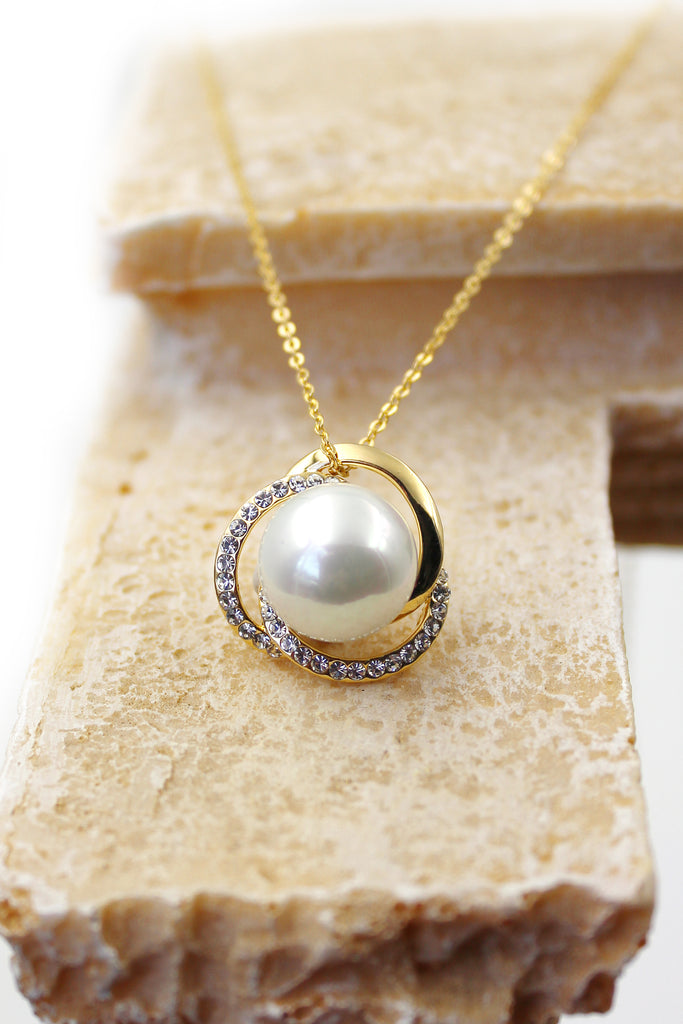 simple clavicle chain bead necklace