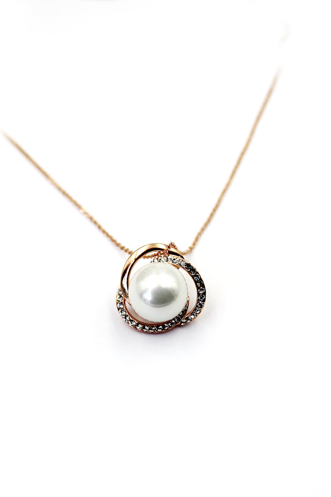 simple clavicle chain bead necklace