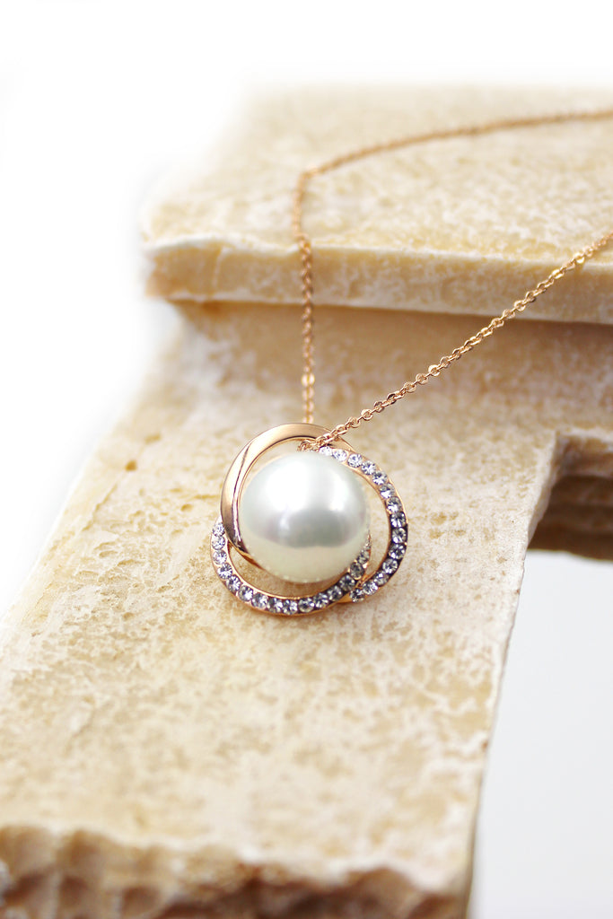 simple clavicle chain bead necklace