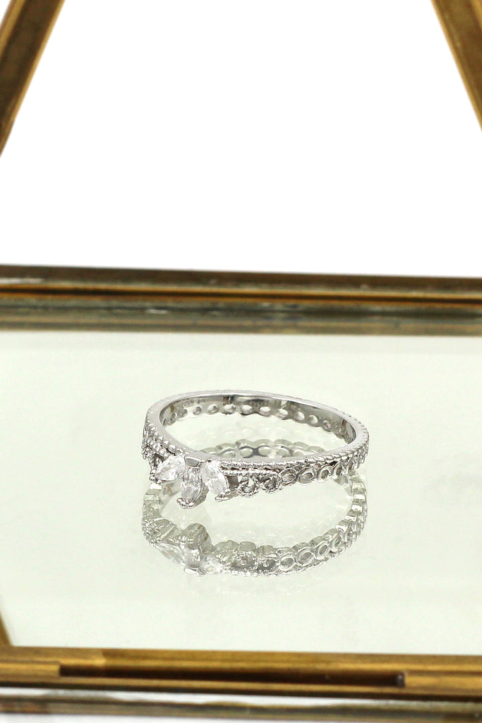 simple Lotus Crystal Ring