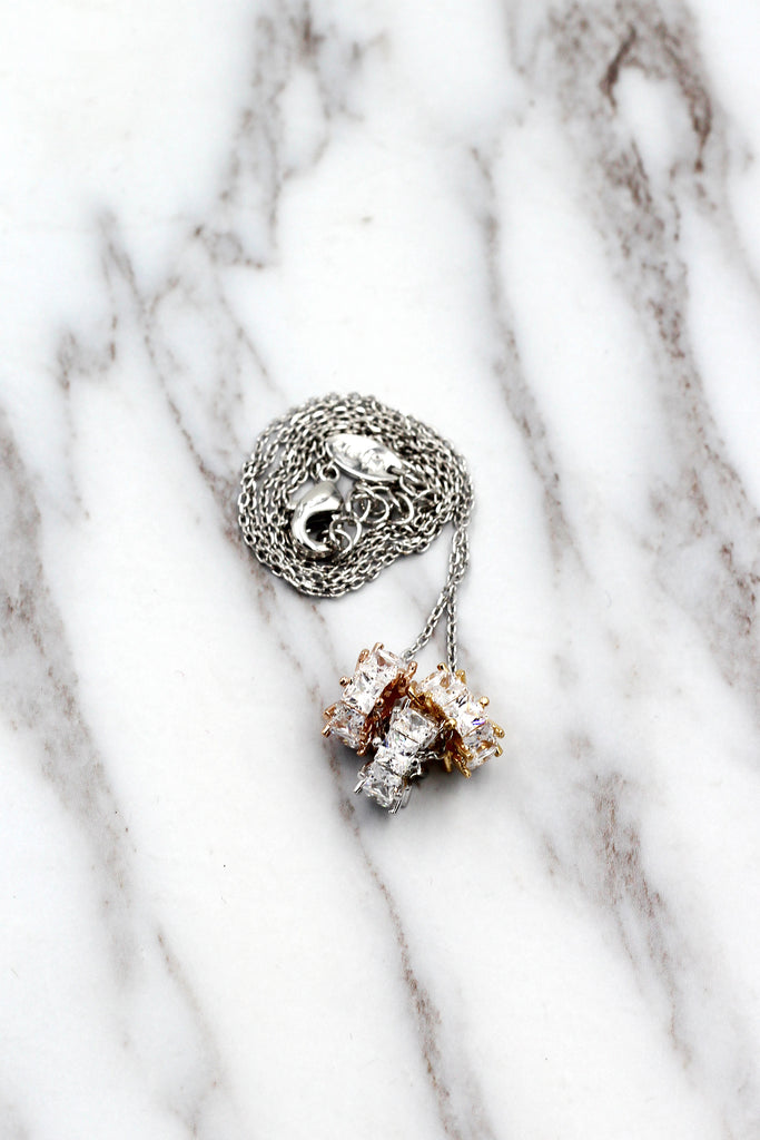 fashion tricolor small circle pendant necklace