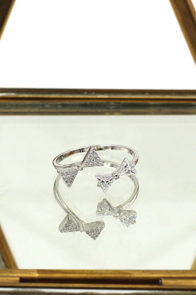 bow open crystal ring