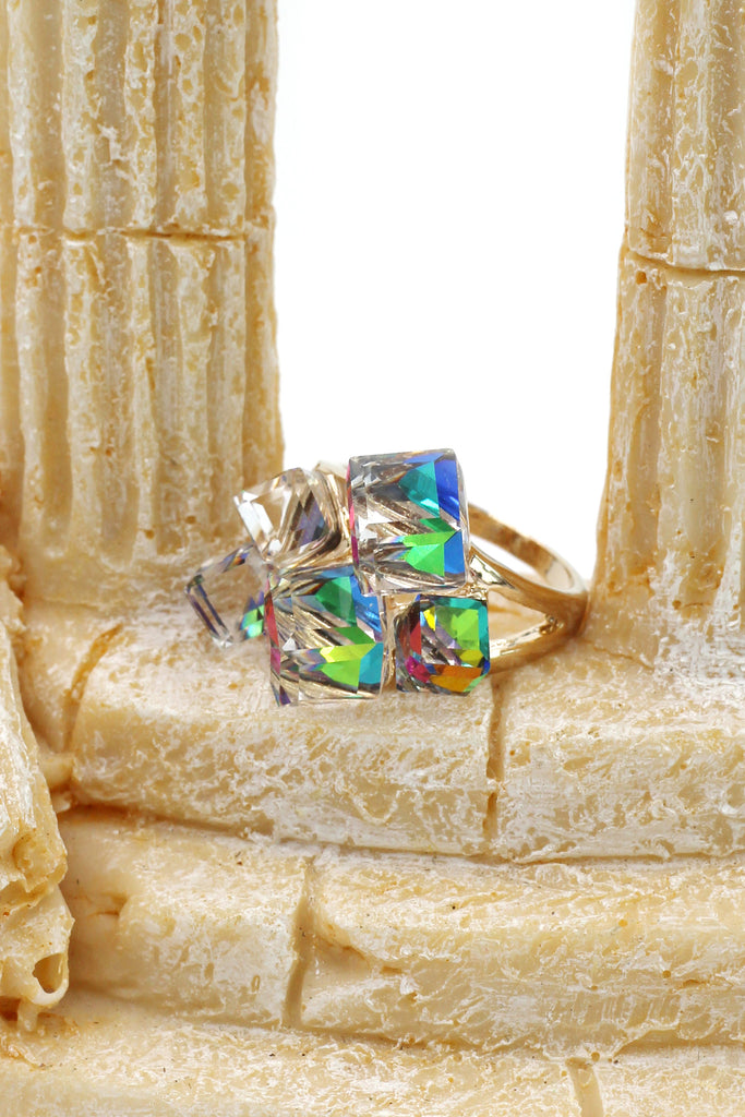 noble color square crystal golden ring
