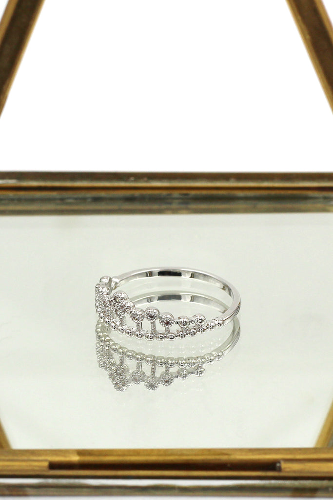 fashion line with crystal ring