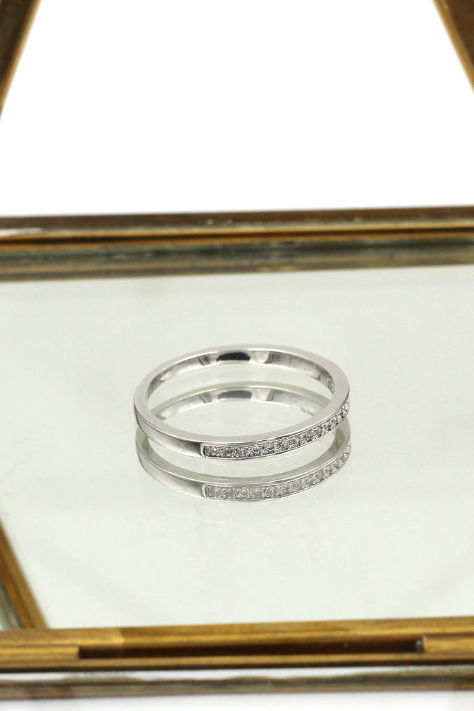 simple row with diamond ring