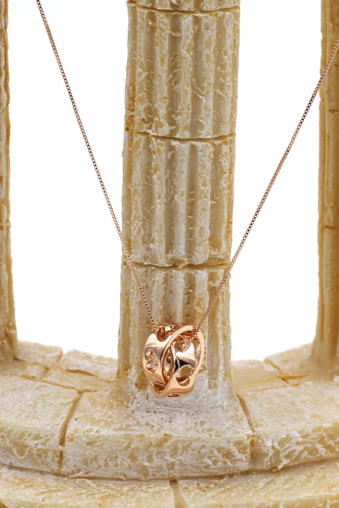 fashion pierced circle heart clavicle necklace