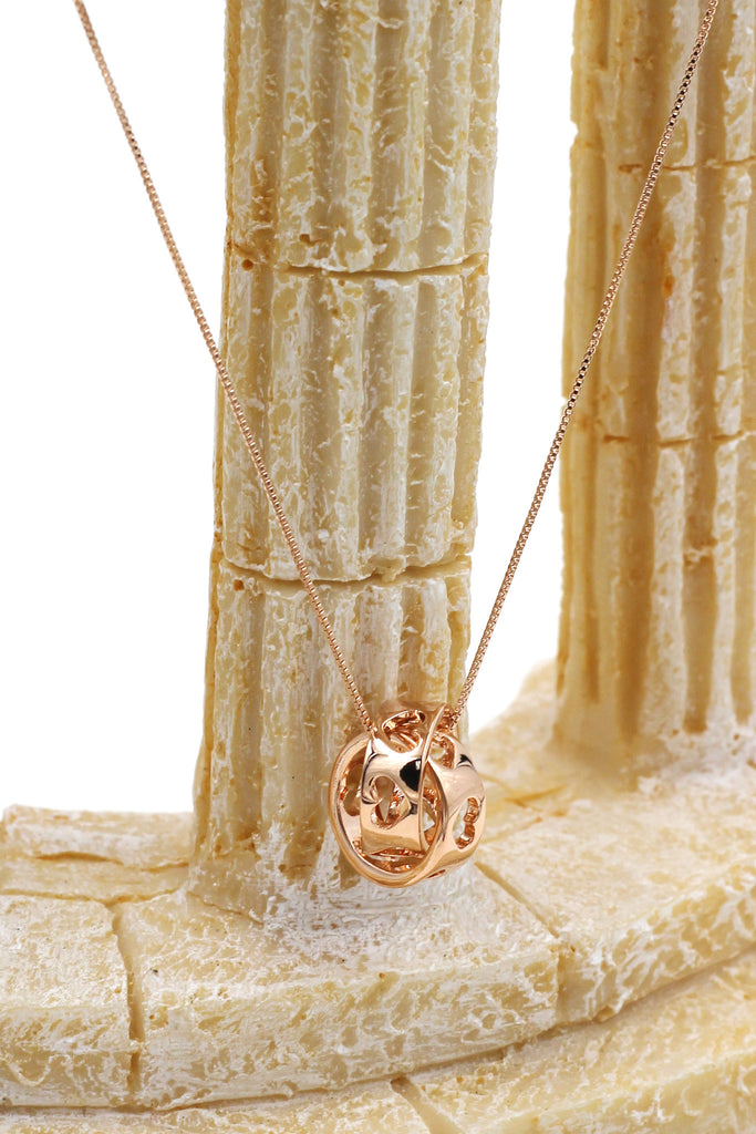 fashion pierced circle heart clavicle necklace