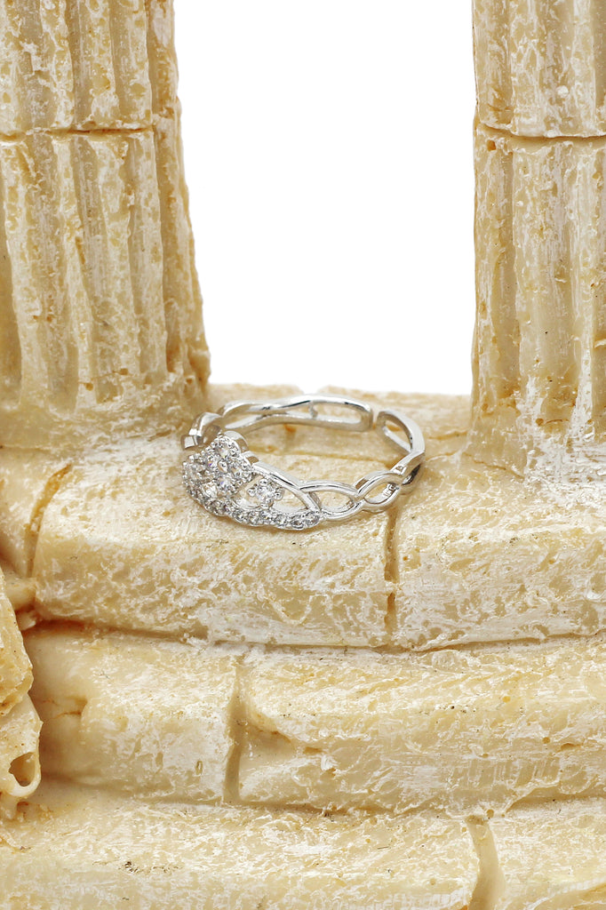 fashion sparkling crystal rings