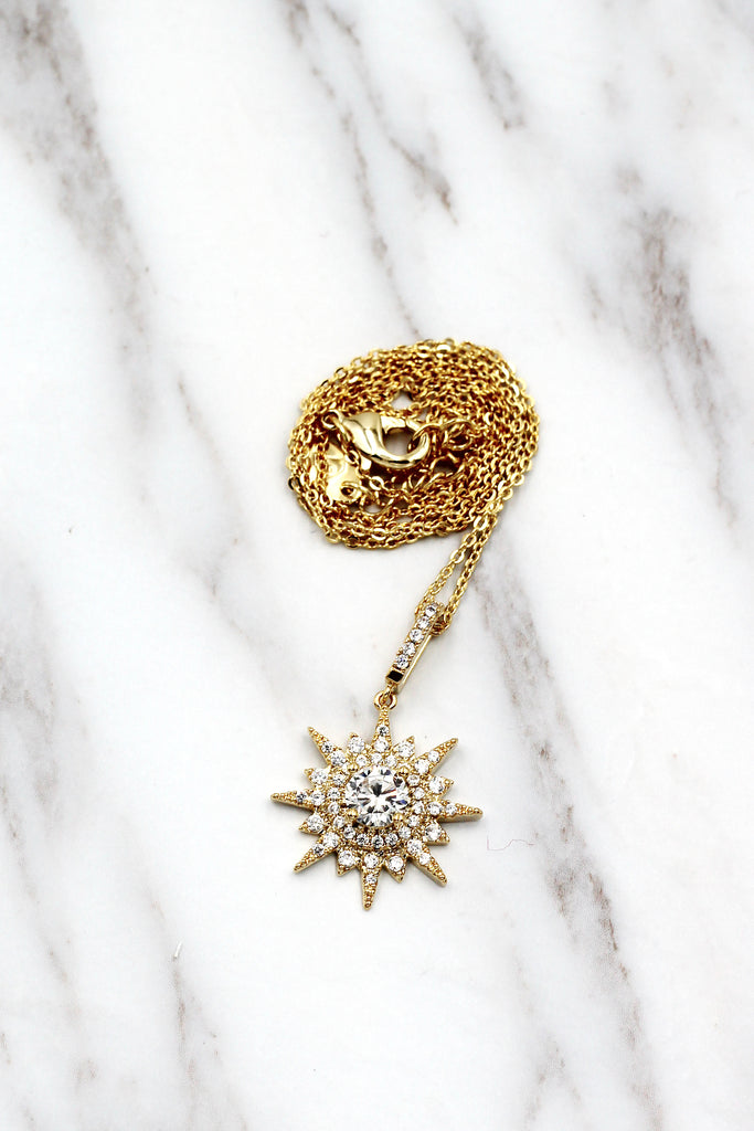 shiny star crystal necklace