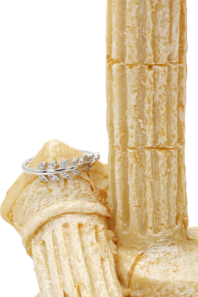 fashion flashing small leaf ring