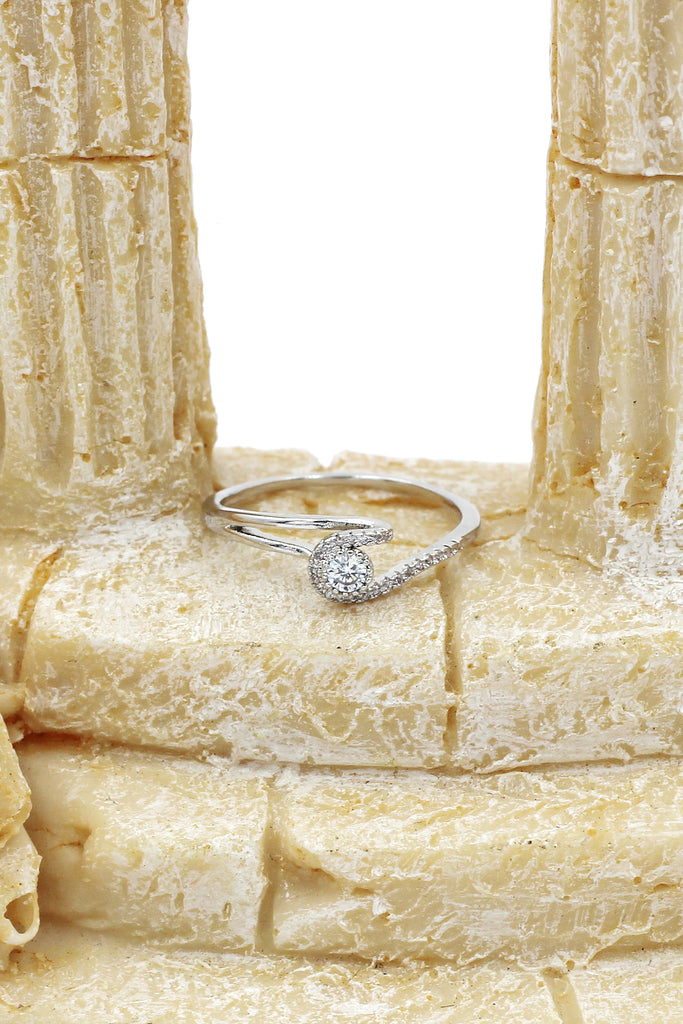 fashion crystal group inlaid ring