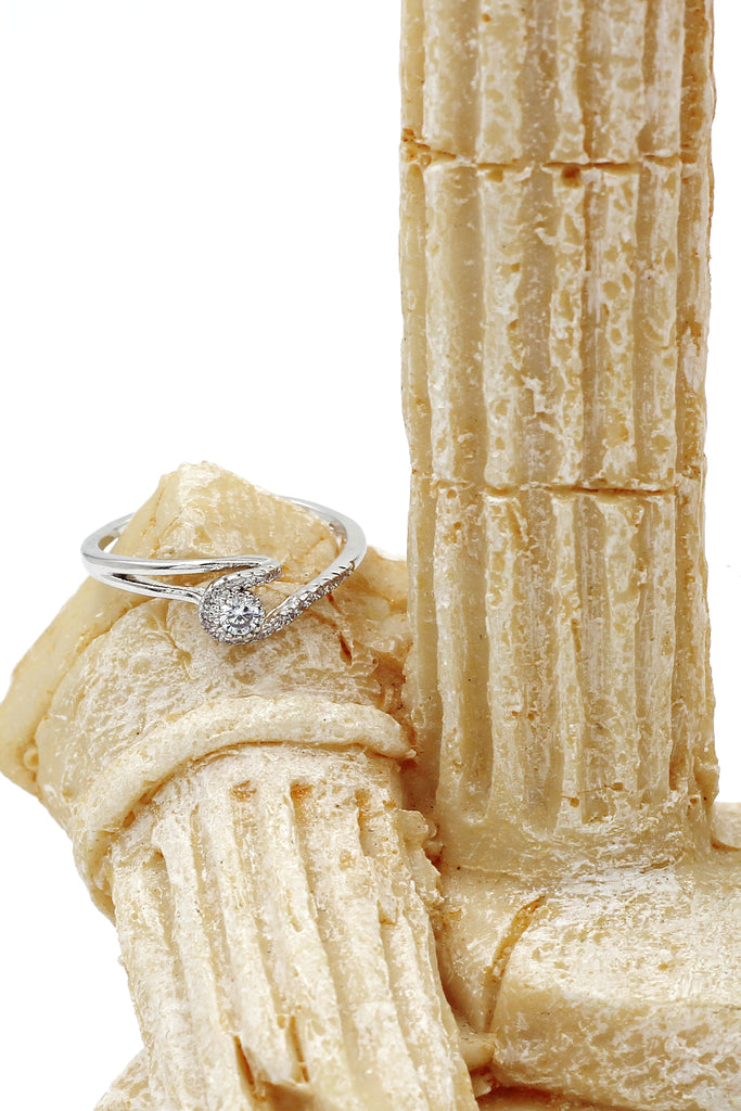 fashion crystal group inlaid ring