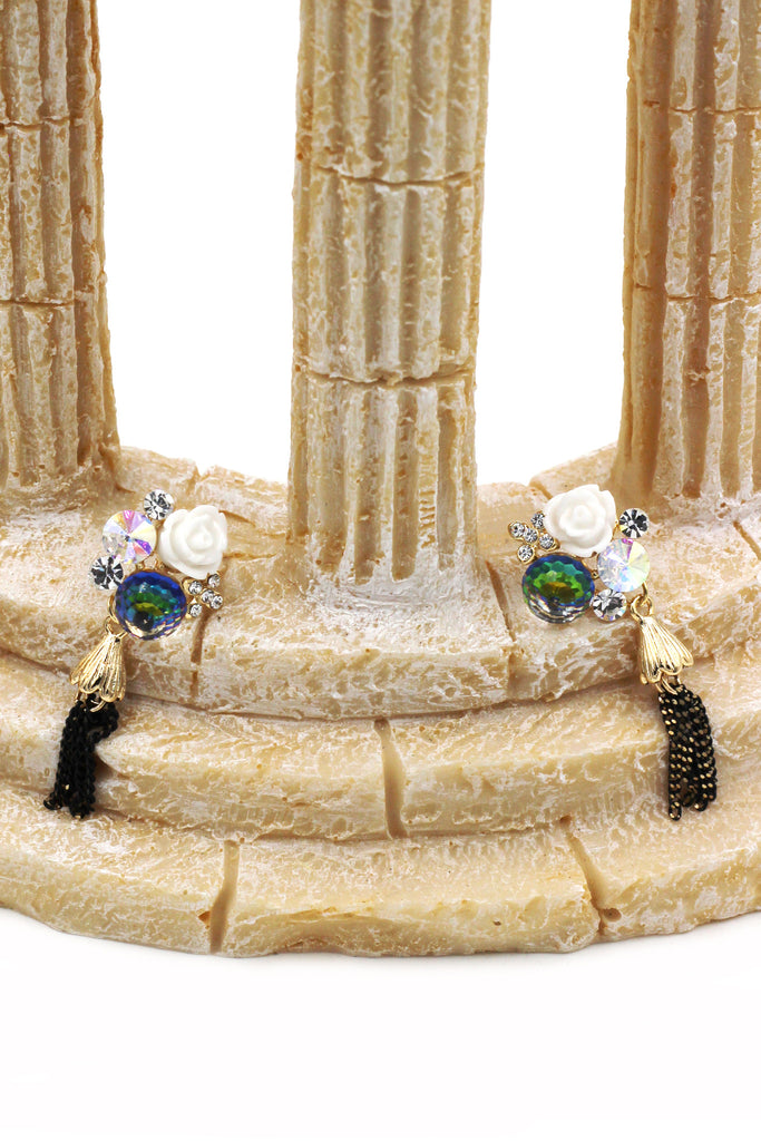 Lovely flower crystal earrings
