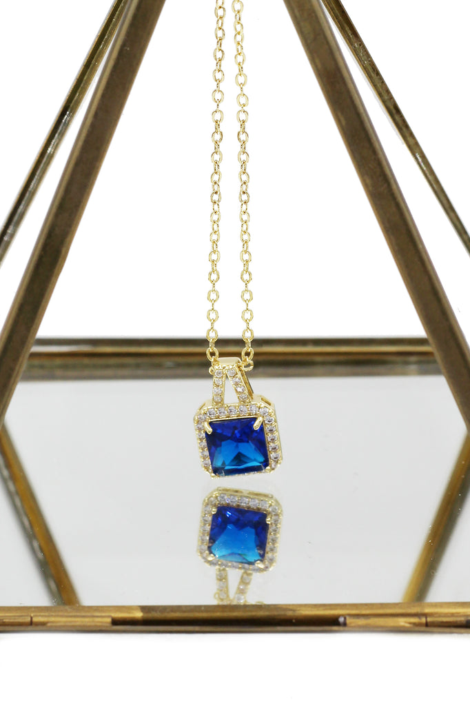 elegant square crystal pendant gold necklace