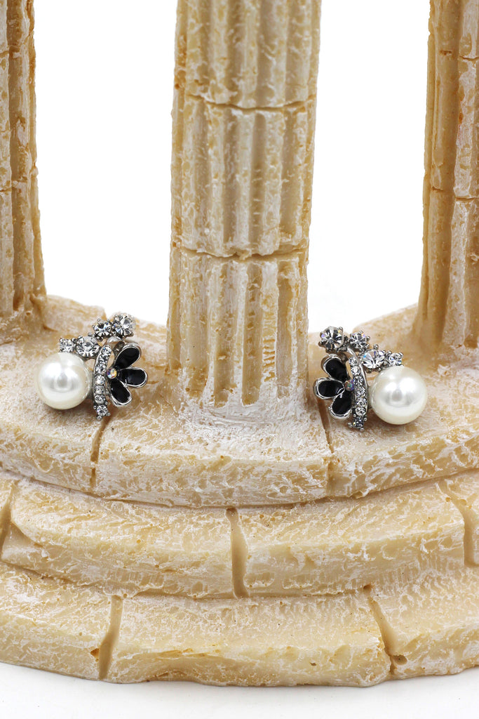 lovely pearl and crystal earrings
