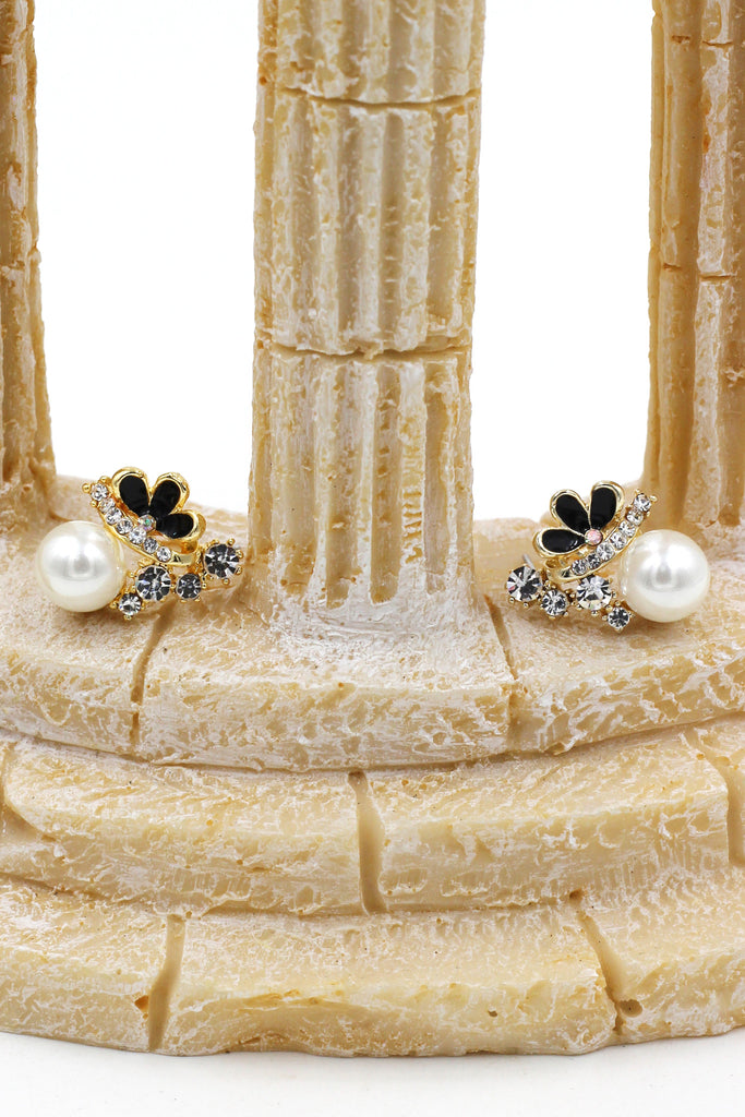 lovely pearl and crystal earrings