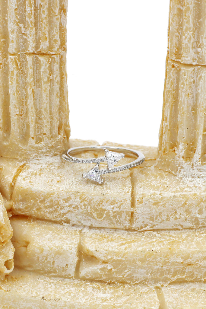 triangle arc bright crystal ring