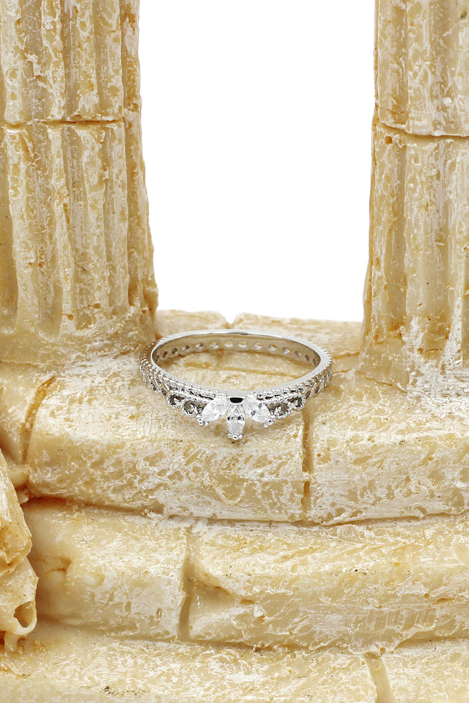 simple Lotus Crystal Ring