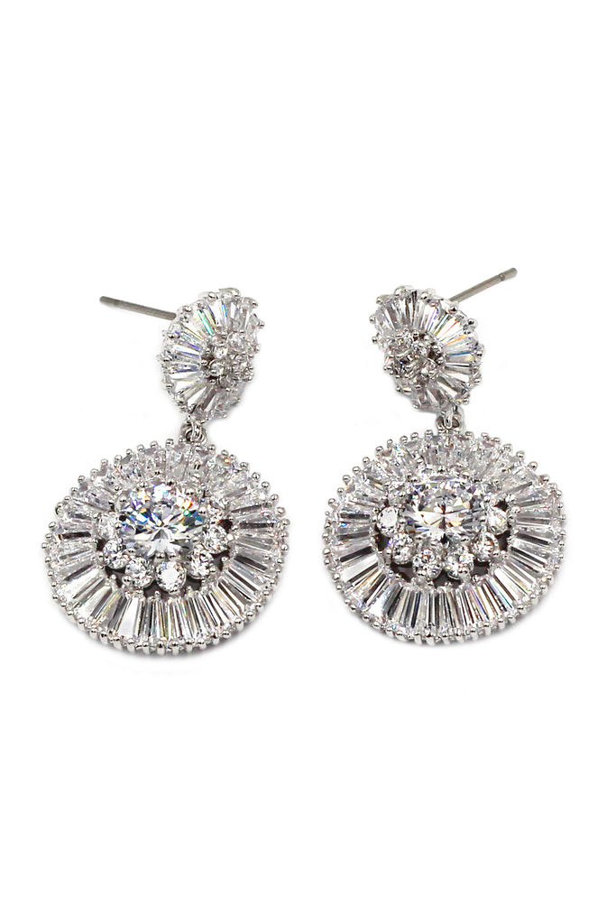 shining circle crystal earrings