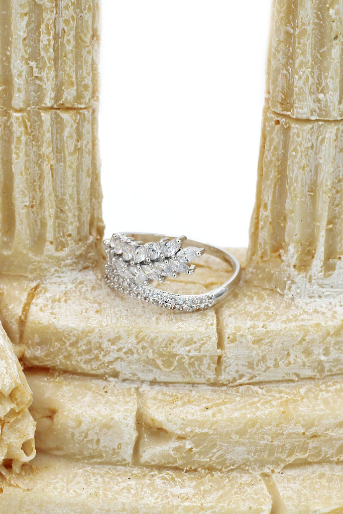 fashion small crystal tassel silver ring