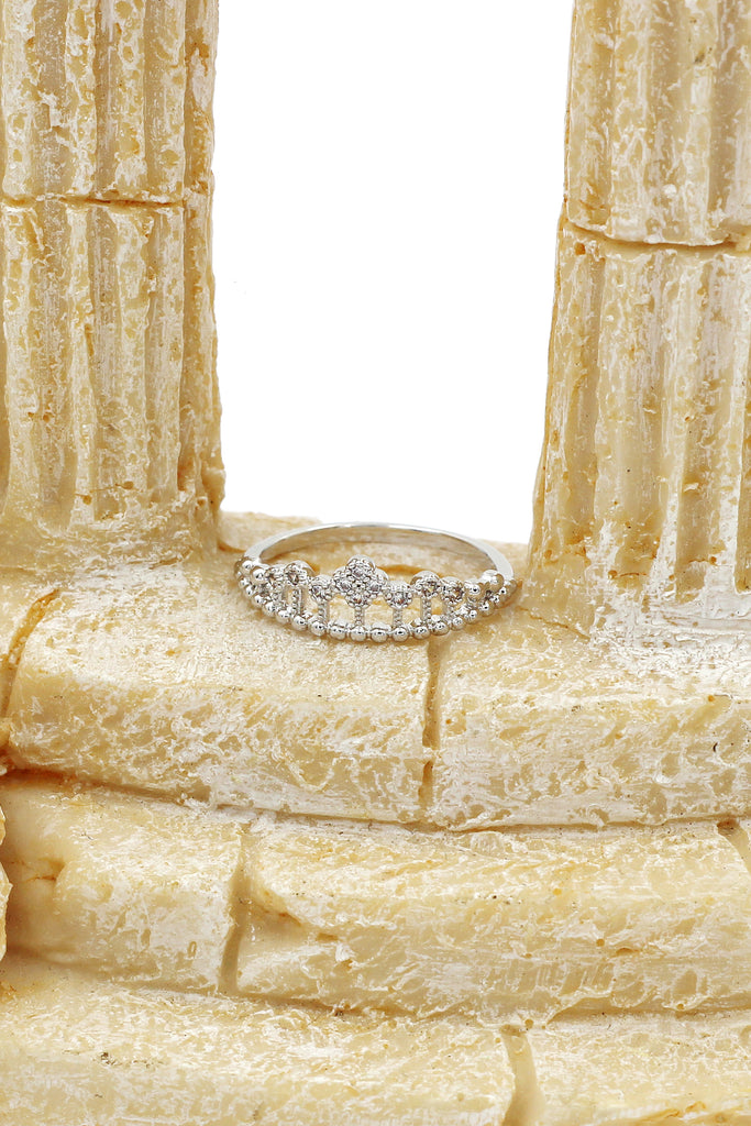 fashion line with crystal ring