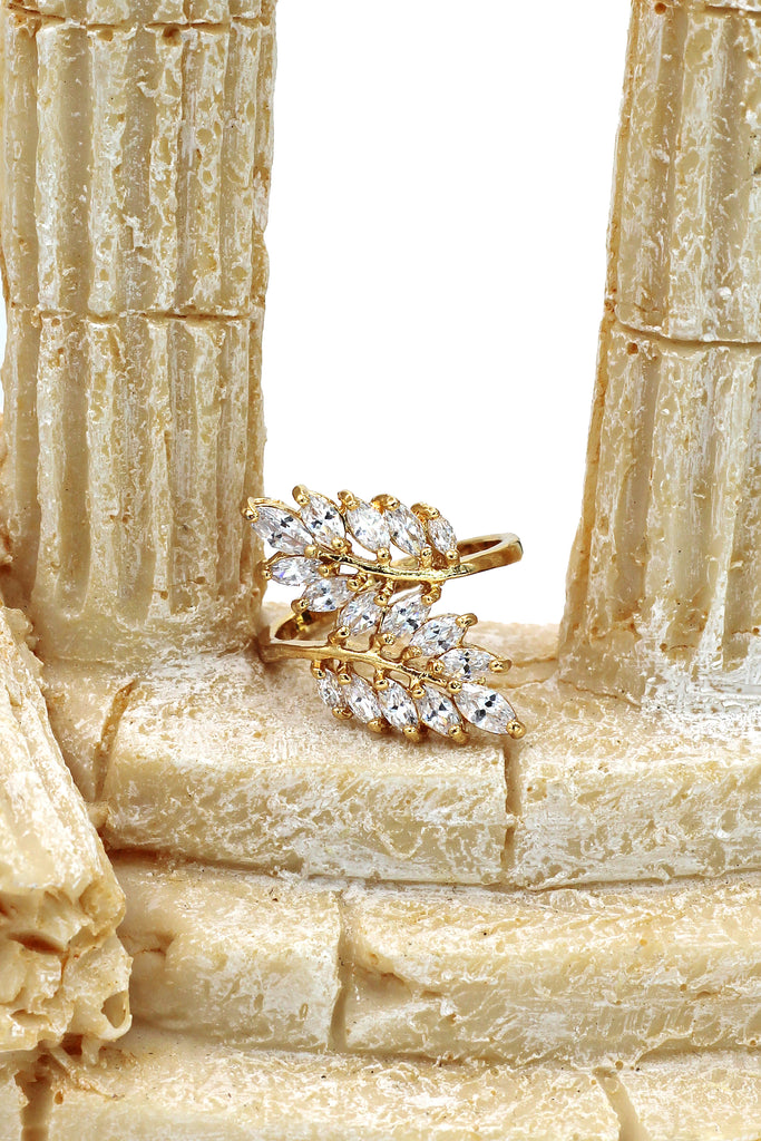 noble fringe crystal lady ring