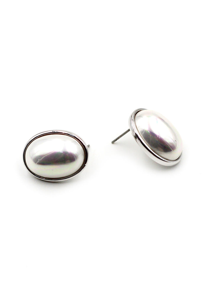 Fashion big pearl earrings