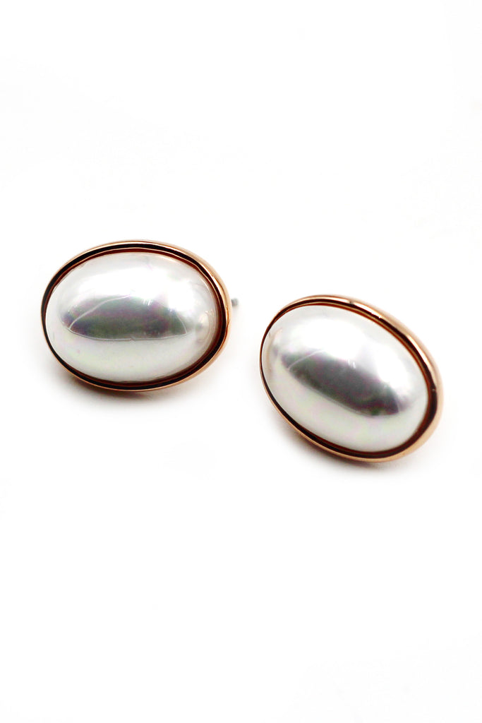 Fashion big pearl earrings